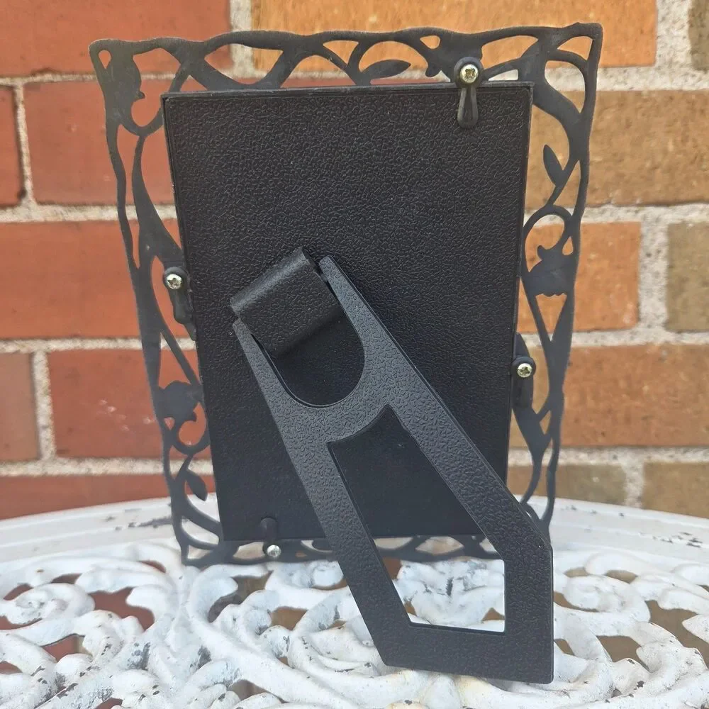 Set of 4 Essential Decor Metal Floral Vine 4x6 Picture Frames Pewter Tone